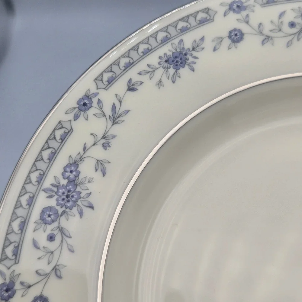 Minton bellemeade bone